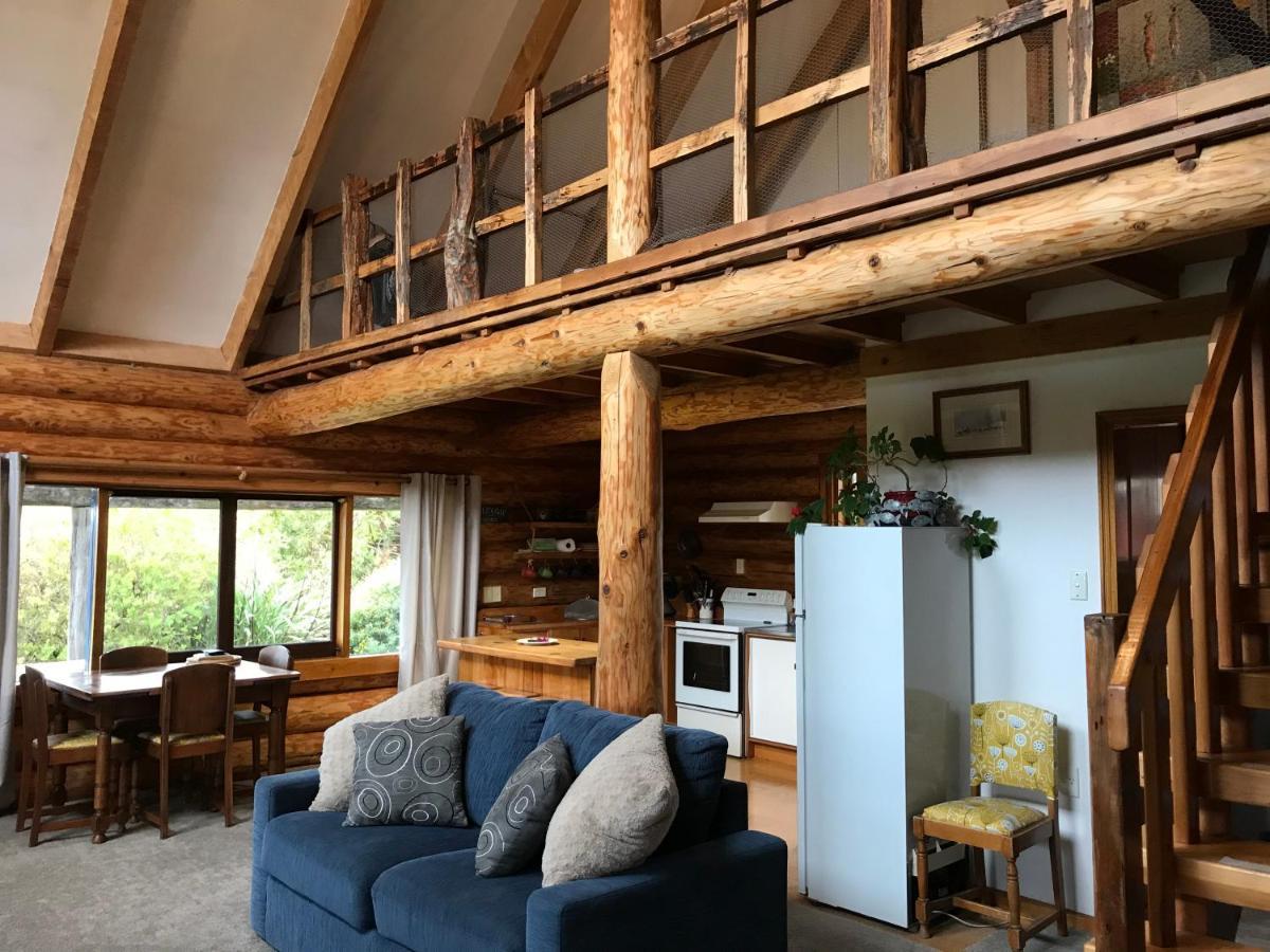 Tree Hut Cottage Masterton Exterior photo